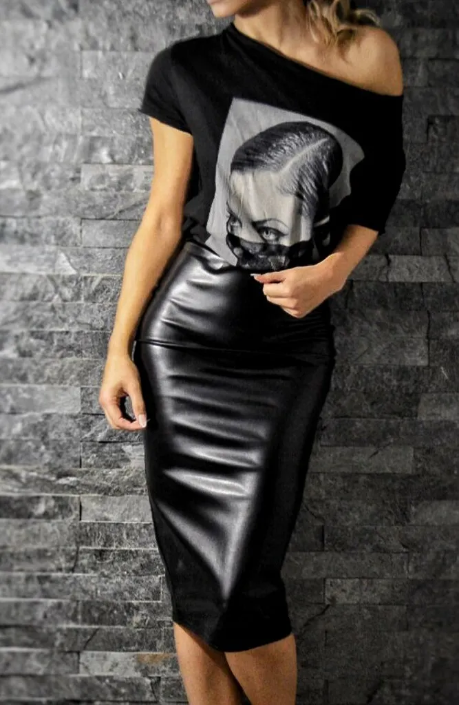 Lace Face Ragged T-Shirt - Black