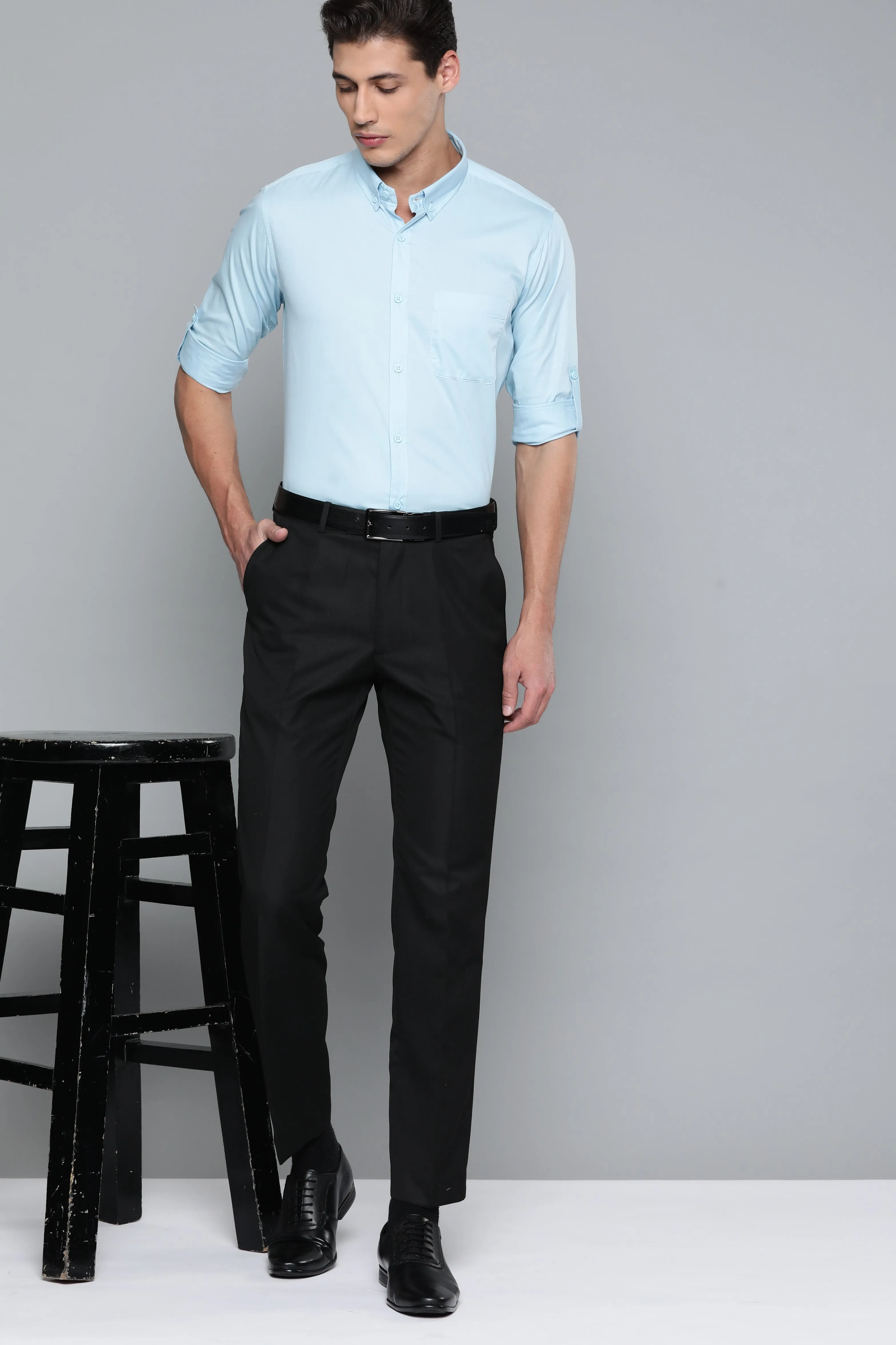 Men Blue Smart Slim Fit Bio-Engineered Quick-Dry Odour-Free Formal Shirt